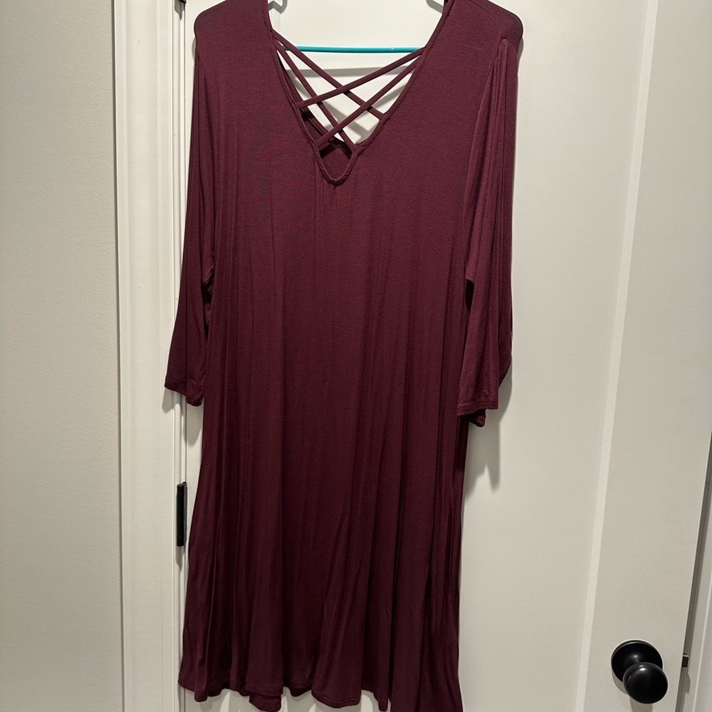 Maroon, 3/4 sleeve, knee length dress. Vanity size L